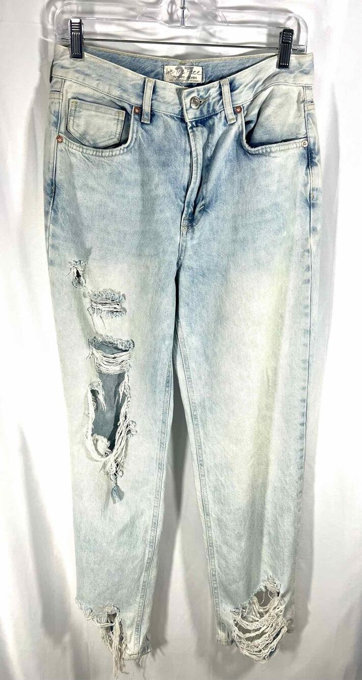 We The Free Size 27=4 Lt Denim Distressed Premium Denim Jeans